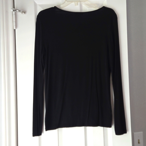 Ann Taylor black long sleeve solid color blouse/shell size medium - Picture 4 of 5